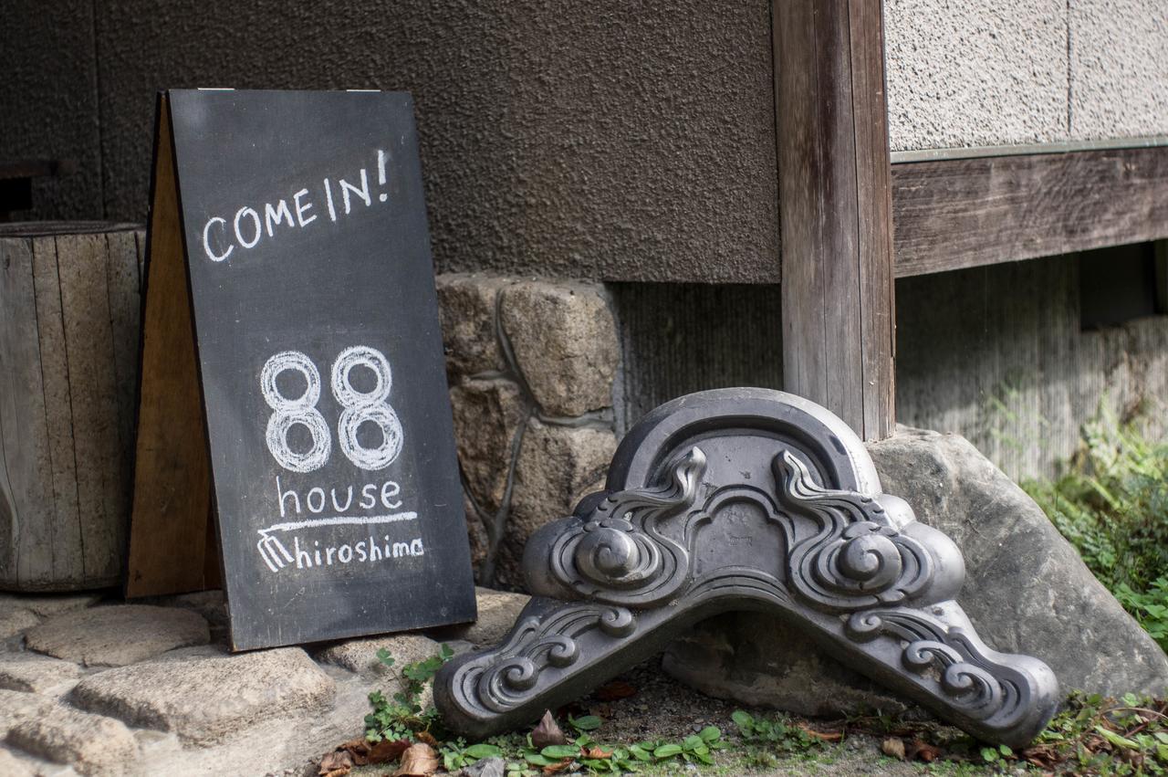88 House Hiroshima Hotell Exteriör bild